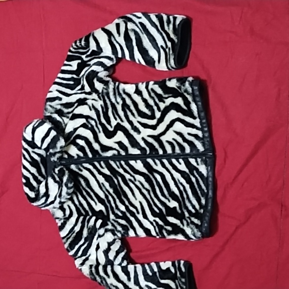 Brass Key soft zebra print girls jacket. Sz 7/8.